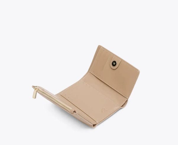 Γυναικείο πορτοφόλι Axel 1101-1814 beige Γυναικείο πορτοφόλι Axel 1101-1814 beige WALLETS AXEL