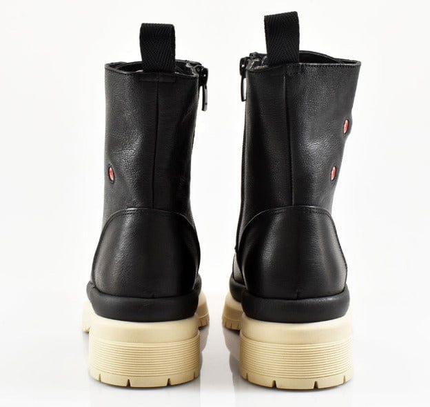 Γυναικεία αρβυλάκια Robinson 113055 μαύρο-La Scarpa Shoes Γυναικεία αρβυλάκια Robinson 113055 μαύρο SMALL BOOTS ROBINSON WOMEN