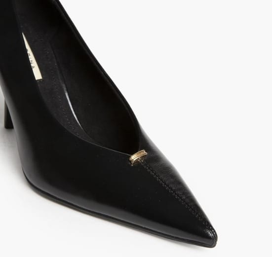 Corina heels M6722 black