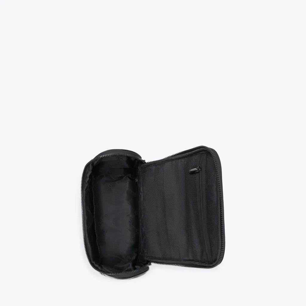 Γυναικείο νεσεσέρ μαύρο Axel 1101-0158 Γυναικείο νεσεσέρ μαύρο Axel 1101-0158 WALLETS AXEL