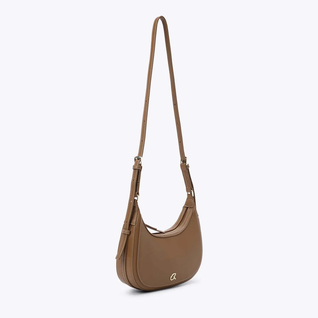 Γυναικεία τσάντα ώμου Camel Axel 1020-1050 Γυναικεία τσάντα ώμου Camel Axel 1020-1050 Shoulder Bags AXEL