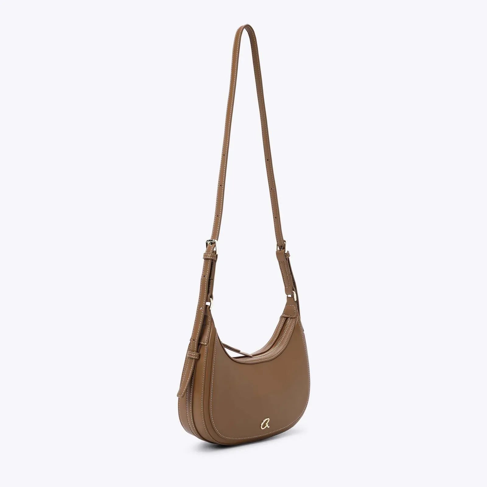 Γυναικεία τσάντα ώμου Camel Axel 1020-1050 Γυναικεία τσάντα ώμου Camel Axel 1020-1050 Shoulder Bags AXEL