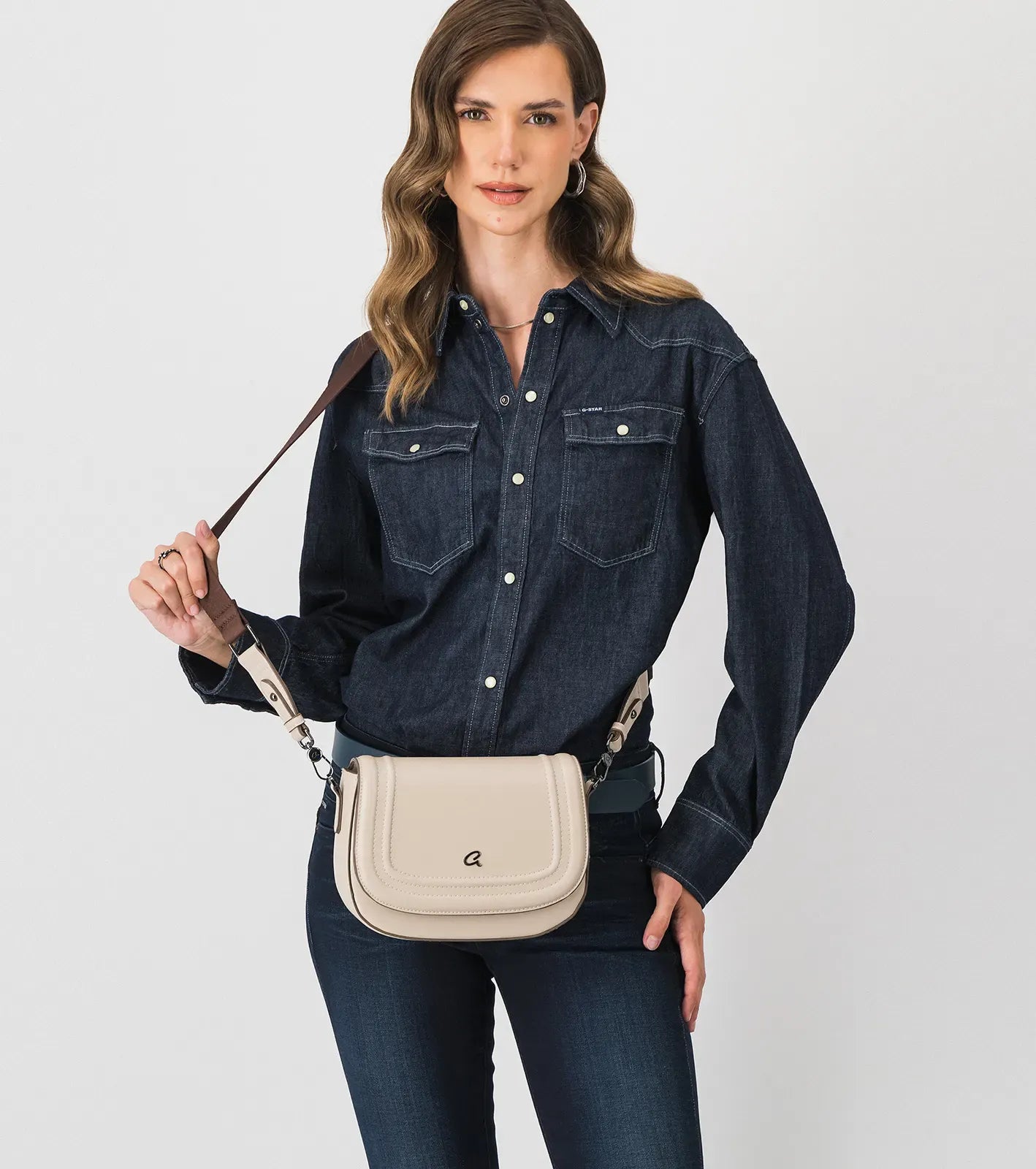 Γυναικεία τσάντα ώμου/χιαστί Chalk Axel 1020-0990 Γυναικεία τσάντα ώμου/χιαστί Chalk Axel 1020-0990 Crosswise AXEL