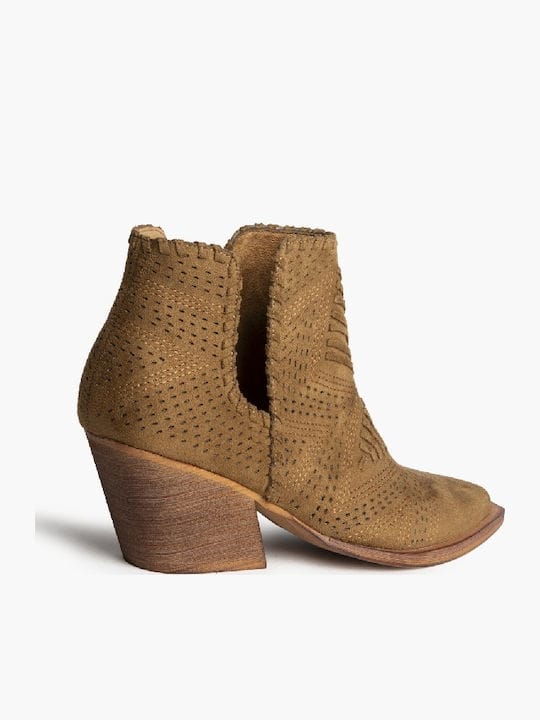 Γυναικεία μποτάκια Corina M6005 καφέ Γυναικεία μποτάκια Corina M6005 καφέ SMALL BOOTS corina