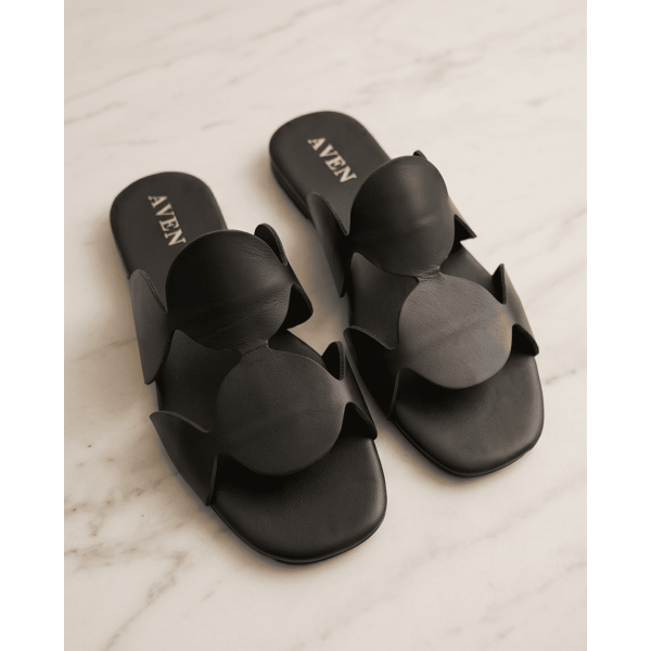 Γυναικεία Flats Avenue μαύρο 18 Γυναικεία Flats Avenue μαύρο 18 FLAT SANDALS Avenue