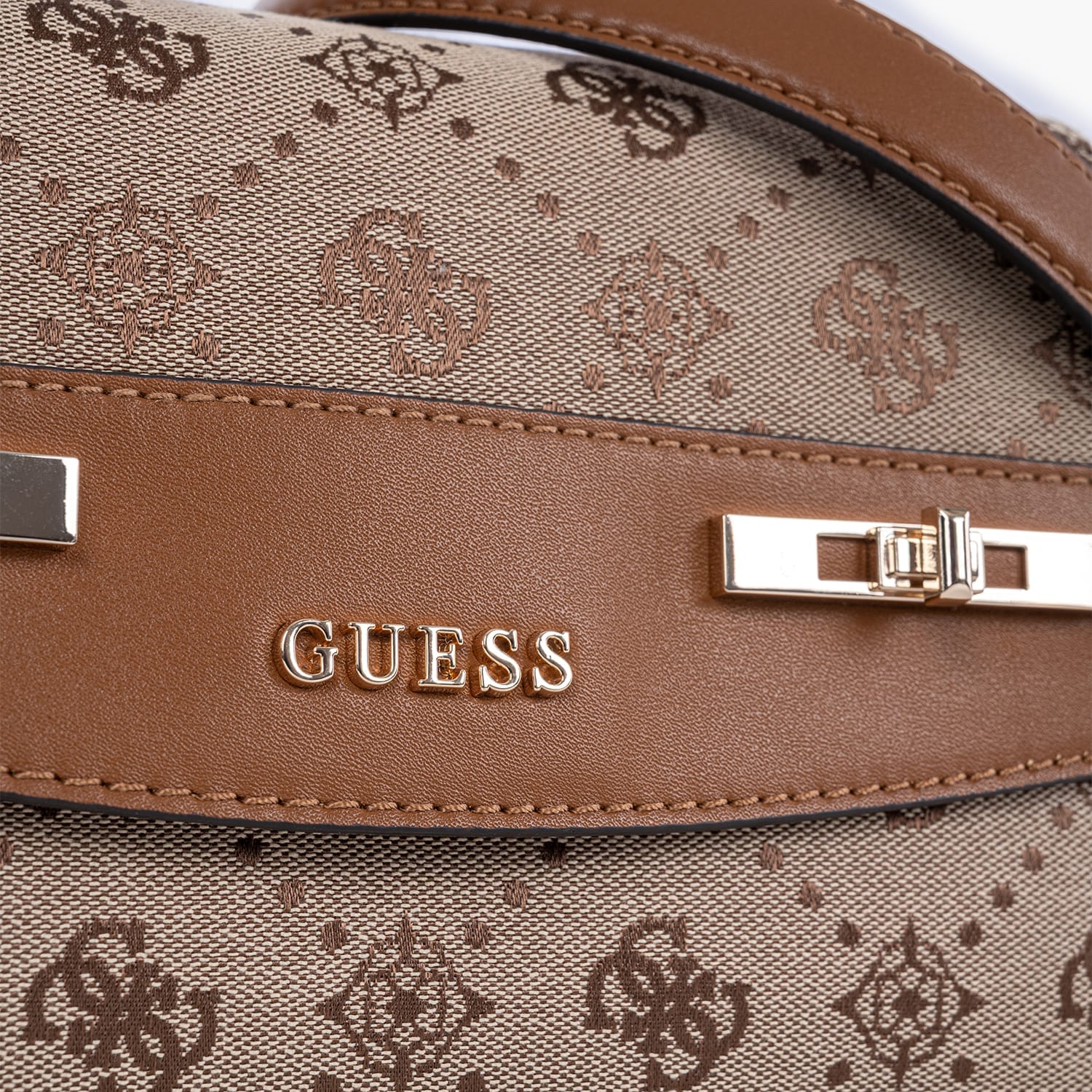 Γυναικεία τσάντα ώμου/χιαστί Guess JP990220 latte logo/brown Γυναικεία τσάντα ώμου/χιαστί Guess JP990220 latte logo/brown Shoulder Bags Guess