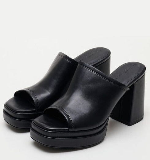 Γυναικεία mules Tamaris 1-27210-20 μαύρο-La Scarpa Shoes  Γυναικεία mules Tamaris 1-27210-20 μαύρο SANDALS TAMARIS