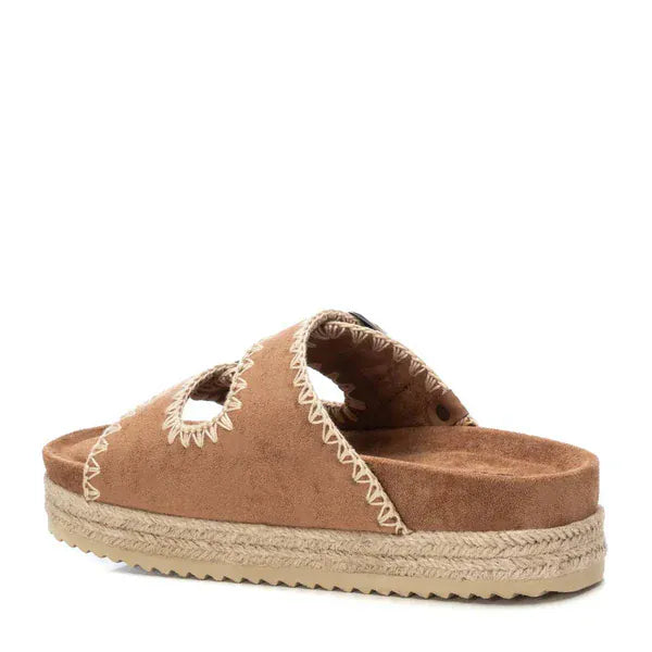 Γυναικεία σανδάλια Refresh camel 171950 Γυναικεία σανδάλια Refresh camel 171950 FLAT SANDALS XTI