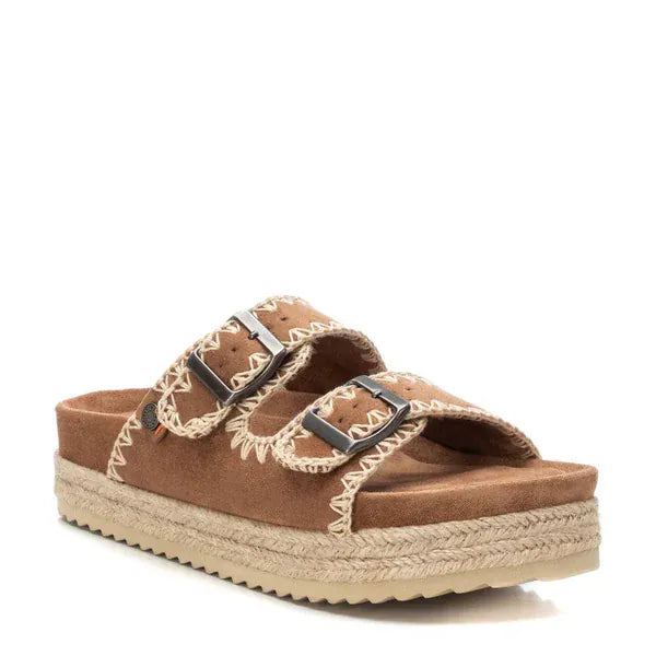 Γυναικεία σανδάλια Refresh camel 171950 Γυναικεία σανδάλια Refresh camel 171950 FLAT SANDALS XTI