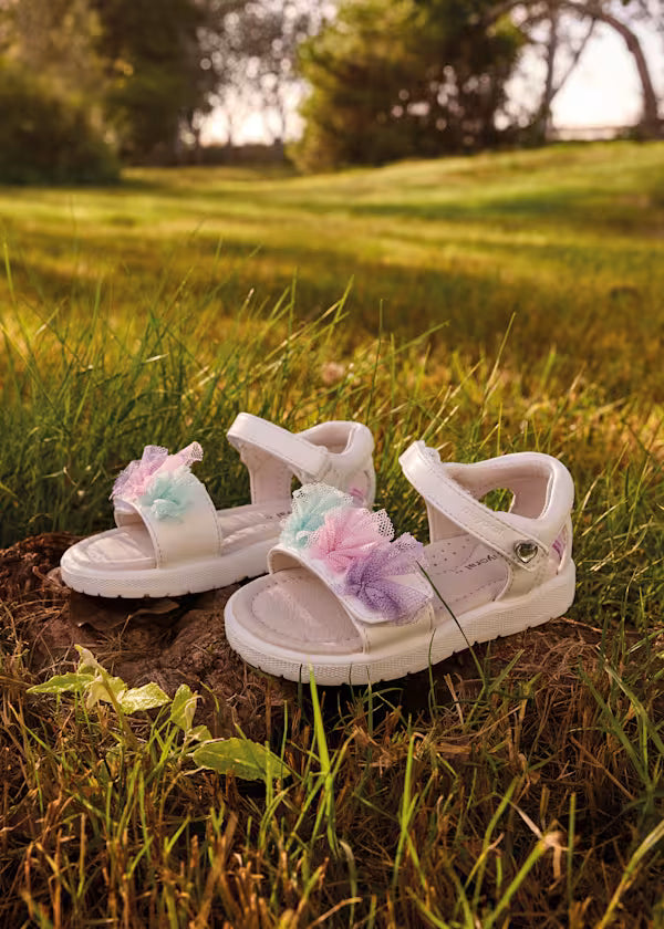 Παιδικά πέδιλα για κορίτσι λευκό Mayoral 41743 Παιδικά πέδιλα για κορίτσι λευκό Mayoral 41743 GIRLS MAYORAL