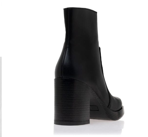 Γυναικεία μποτάκια Sante 23-444 μαύρο-La Scarpa Shoes Γυναικεία μποτάκια Sante 23-444 μαύρο SMALL BOOTS SANTE