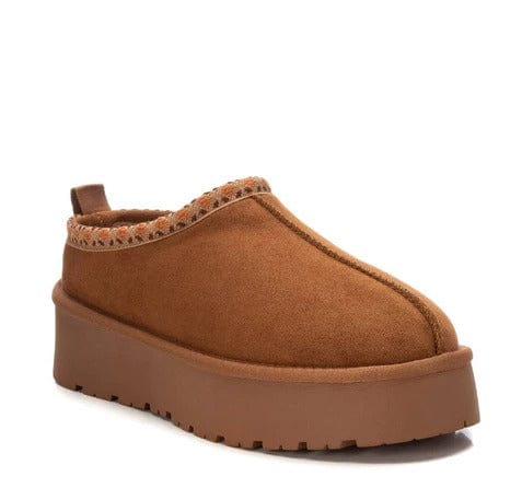 Γυναικεία Slippers Camel XTI 143237 Γυναικεία Slippers Camel XTI 143237 SMALL BOOTS XTI