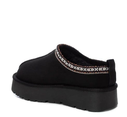 Γυναικεία Slippers XTI μαύρο 143237 Γυναικεία Slippers XTI μαύρο 143237 SMALL BOOTS XTI