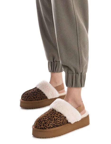 Γυναικεία Slippers XTI Leopard 14444 Γυναικεία Slippers XTI Leopard 14444 SMALL BOOTS XTI