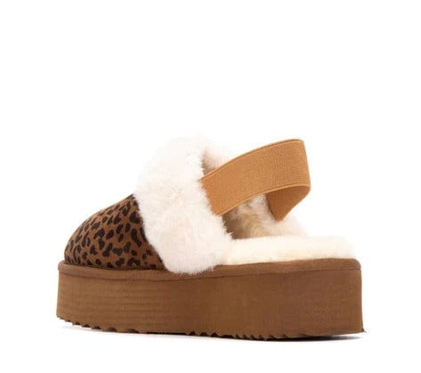 Γυναικεία Slippers XTI Leopard 14444 Γυναικεία Slippers XTI Leopard 14444 SMALL BOOTS XTI