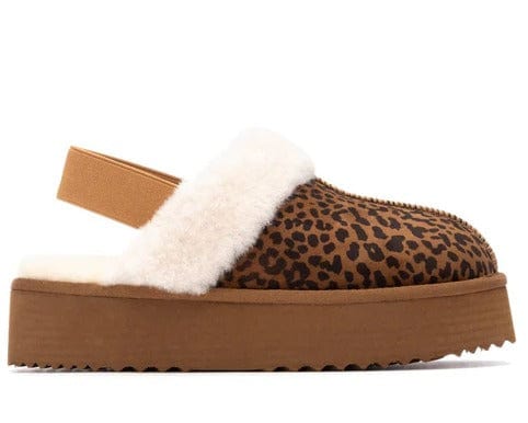 Γυναικεία Slippers XTI Leopard 14444 Γυναικεία Slippers XTI Leopard 14444 SMALL BOOTS XTI