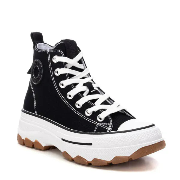 Γυναικεία sneakers XTI μαύρο 172476 Γυναικεία sneakers XTI μαύρο 172476 CASUAL Guess