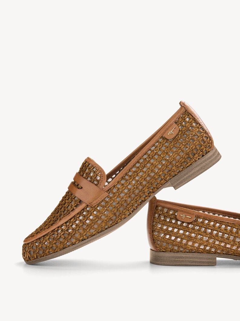 Γυναικεία μοκασίνια καφέ Tamaris 1-24232 Γυναικεία μοκασίνια καφέ Tamaris 1-24232 WOMEN MOCASSINS TAMARIS