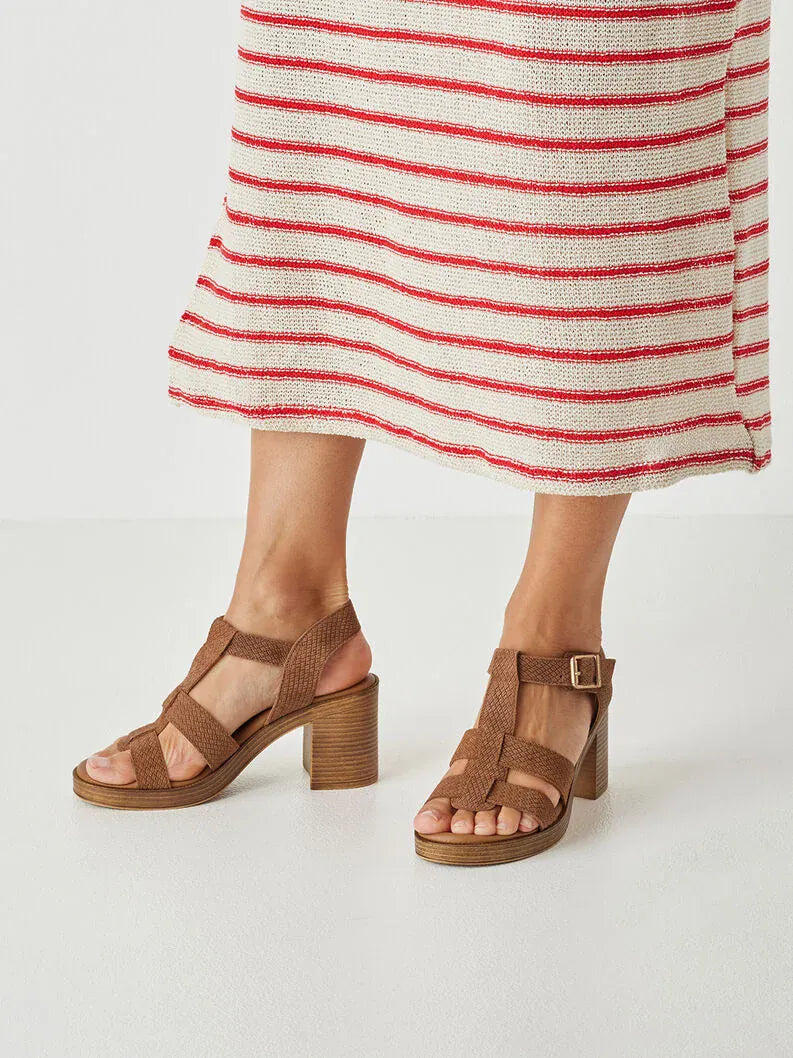 Γυναικεία σανδάλια καφέ Tamaris 1-28302 Γυναικεία σανδάλια καφέ Tamaris 1-28302 SANDALS TAMARIS