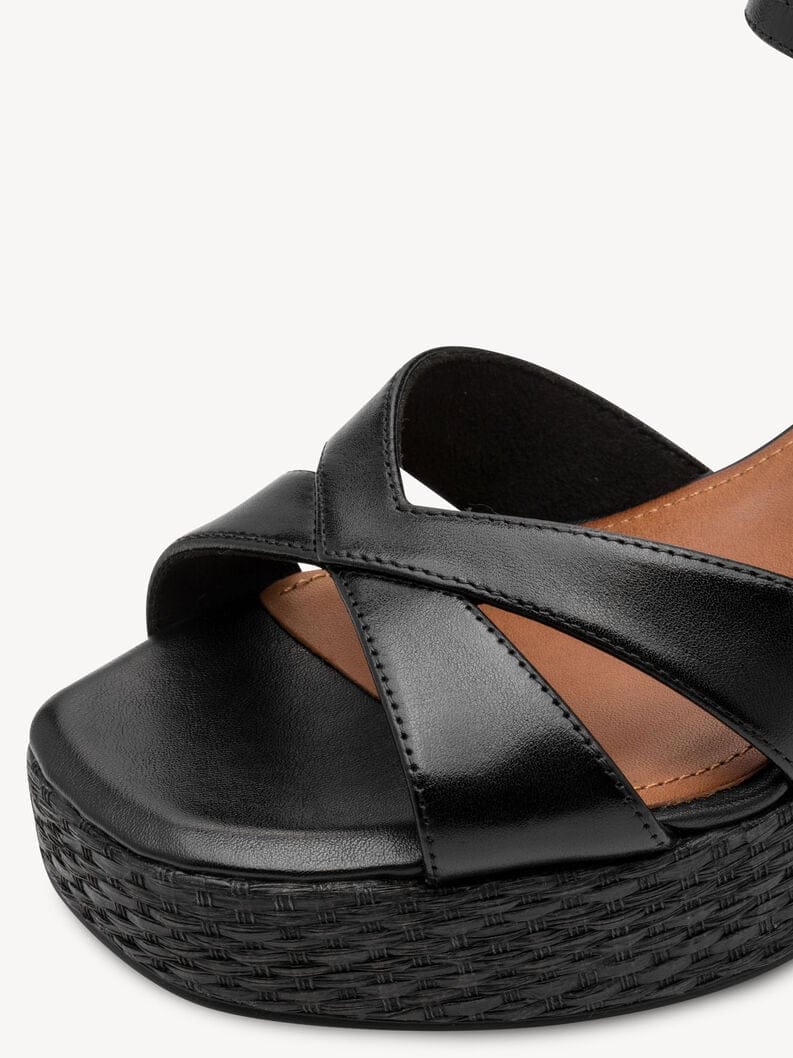 Γυναικεία σανδάλια μαύρο Tamaris 1-28313 Γυναικεία σανδάλια μαύρο Tamaris 1-28313 SANDALS TAMARIS