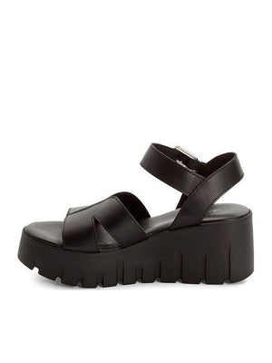 Γυναικεία πέδιλα πλατφόρμα μαύρο Tamaris 1-28722 Γυναικεία πέδιλα πλατφόρμα μαύρο Tamaris 1-28722 SANDALS TAMARIS