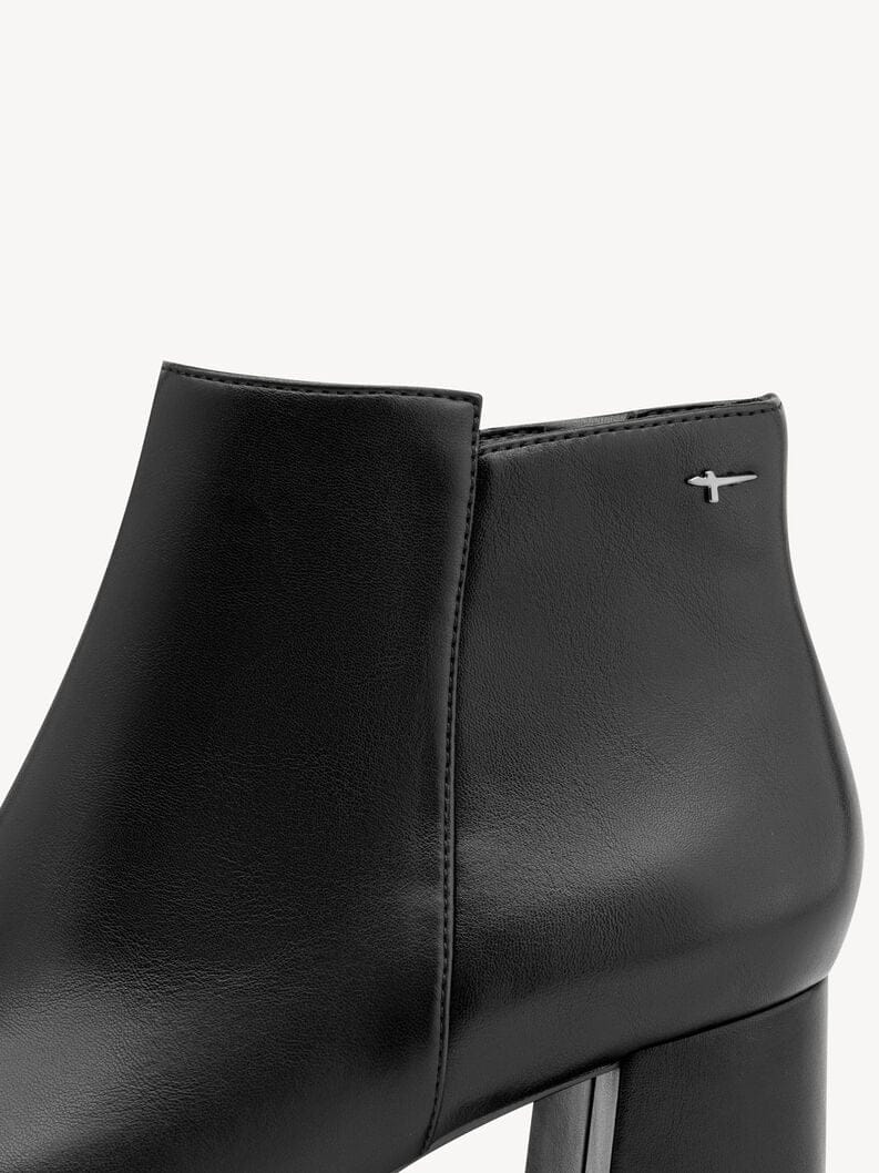 Tamaris ankle boots 1-25023-47 black Tamaris ankle boots 1-25023-47 black SMALL BOOTS TAMARIS