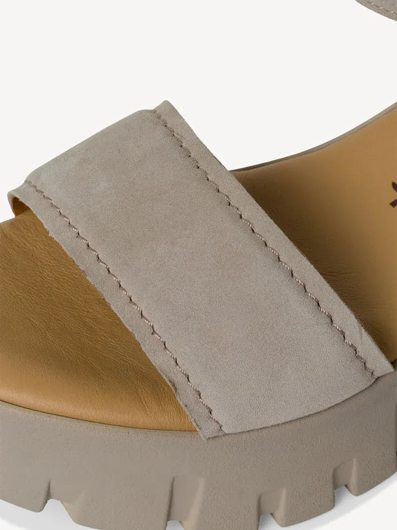 Γυναικεία σανδάλια Taupe Suede Tamaris 1-28722 Γυναικεία σανδάλια Taupe Suede Tamaris 1-28722 FLAT SANDALS TAMARIS