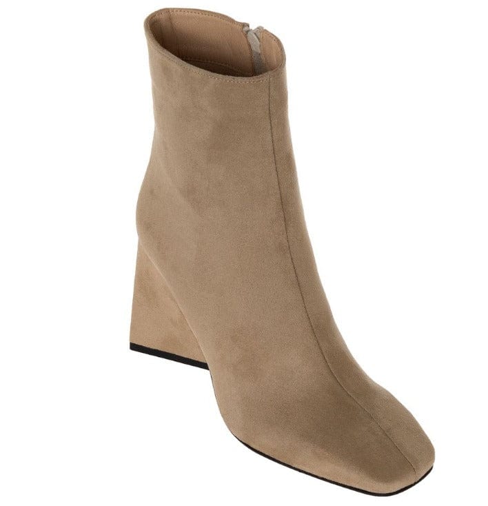 Γυναικεία μποτάκια Sante 22-522 μπεζ-La Scarpa Shoes Γυναικεία μποτάκια Sante 22-522 μπεζ SMALL BOOTS SANTE