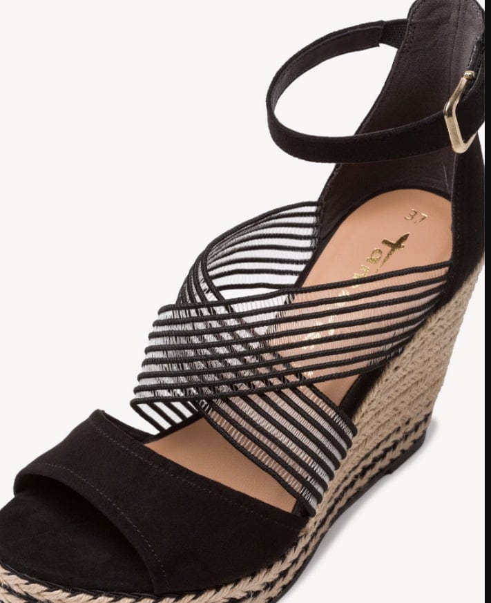 Γυναικείες πλατφόρμες Tamaris 1-28350-28 μαύρο-La Scarpa Shoes Γυναικείες πλατφόρμες Tamaris 1-28350-28 μαύρο La Scarpa Shoes