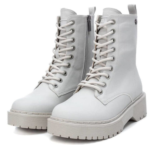 Γυναικεία αρβυλάκια λευκά Xti 140064-La Scarpa Shoes Γυναικεία αρβυλάκια λευκά Xti 140064 SMALL BOOTS XTI